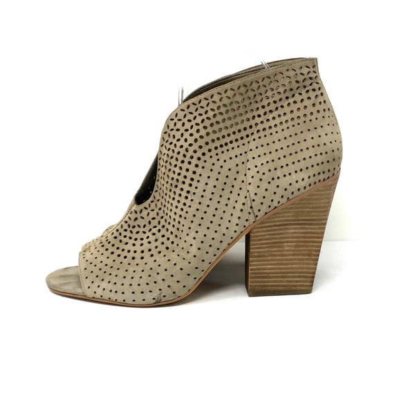 vince camuto kainan bootie